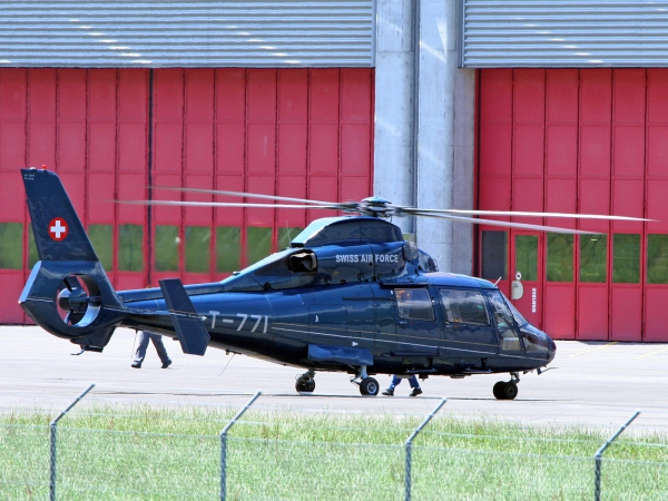 Eurocopter SA365N Dauphin 2 T-771 