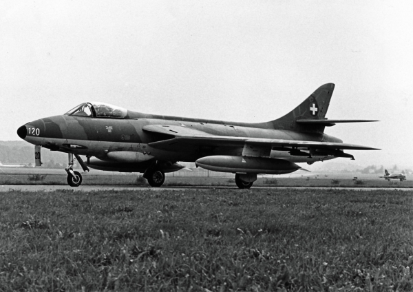 Hawker Hunter Mk.58A J-4120