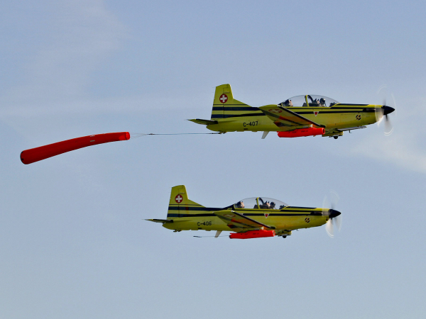 Pilatus PC-9 C-406 C-407