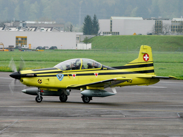 Pilatus PC-9 C-412
